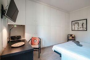 JOIVY Stylish Suite 52