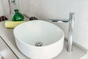 JOIVY Stylish Suite 52