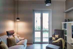 JOIVY Stylish Suite 52