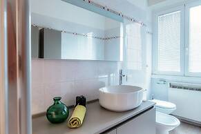 JOIVY Stylish Suite 52