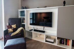 JOIVY Stylish Suite 52