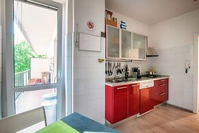 JOIVY Stylish Suite 52