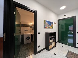 JOIVY Oreste’S Apartment