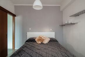 JOIVY Family Flat W/Balcony