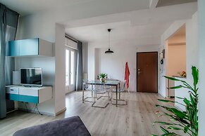 JOIVY Family Flat W/Balcony