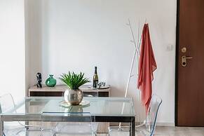 JOIVY Family Flat W/Balcony