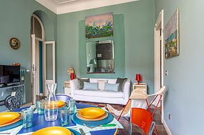 JOIVY Elegant Flat W/Balcony