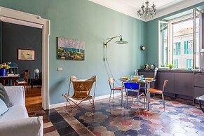 JOIVY Elegant Flat W/Balcony