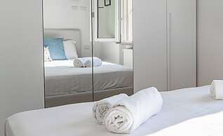 JOIVY Sublime Flat W/Balcony