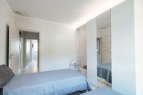 JOIVY Spacious Apt in Stunning Como