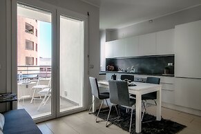 JOIVY Spacious Apt in Stunning Como