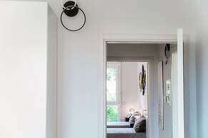 JOIVY Spacious Apt in Stunning Como