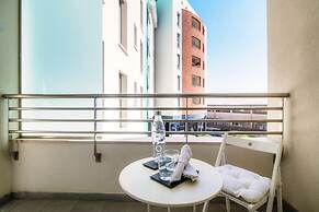 JOIVY Spacious Apt in Stunning Como