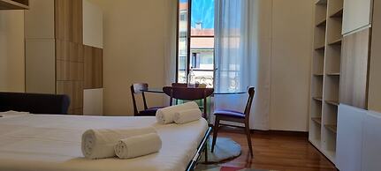 JOIVY Light Flat Near Mudec