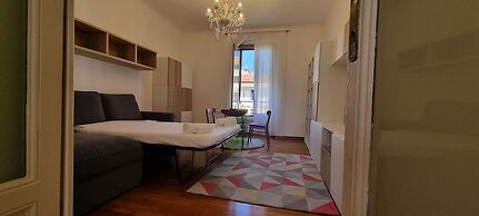 JOIVY Light Flat Near Mudec