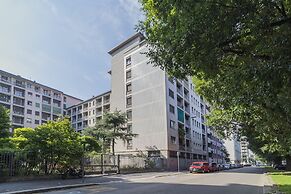 JOIVY Trendy Flat W/Balcony