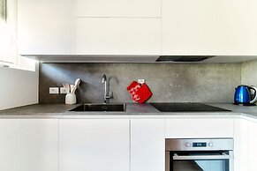 JOIVY Superb Flat W/Balcony