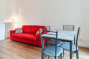 JOIVY Superb Flat W/Balcony