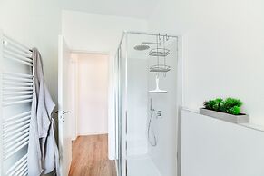 JOIVY Superb Flat W/Balcony