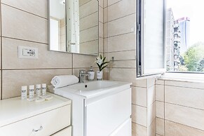 JOIVY Adorable Flat W/ Balcony