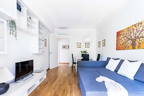 JOIVY Adorable Flat W/ Balcony