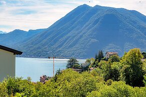 JOIVY Luxury flat & Lake Como view