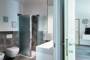 JOIVY Luxury flat & Lake Como view