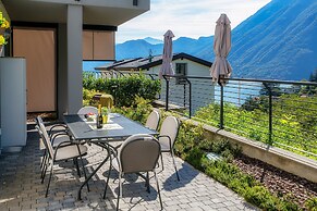 JOIVY Luxury flat & Lake Como view