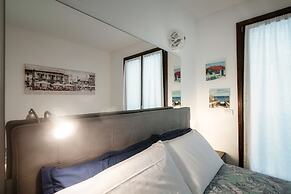 JOIVY Luxury flat & Lake Como view