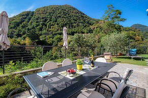 JOIVY Luxury flat & Lake Como view