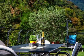 JOIVY Luxury flat & Lake Como view