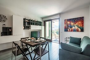 JOIVY Luxury flat & Lake Como view