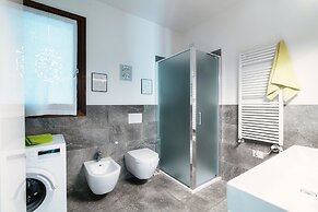 JOIVY Luxury flat & Lake Como view