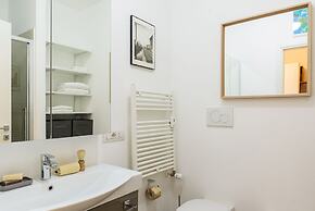 JOIVY Homey 1-Bed W/View Near Citylife