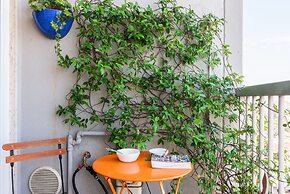 JOIVY Homey 1-Bed W/View Near Citylife