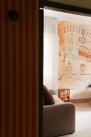 JOIVY Smart 1-Bed W/ Modern Amenities