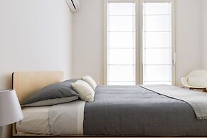 JOIVY Lovely 1-Bed W/Balcony & Parking