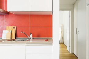 JOIVY Stylish 1-Bedroom Flat