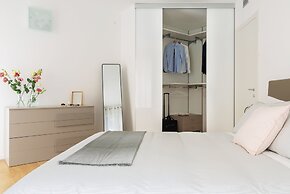 Altido Sunny 1-Bed Flat With/ Balcony