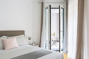 Altido Sunny 1-Bed Flat With/ Balcony