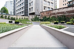 Altido Sunny 1-Bed Flat With/ Balcony