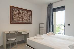 JOIVY Calm Flat W/Balcony