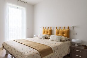 JOIVY Uptown Apartments