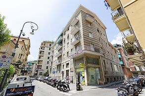 JOIVY Lovely Flat W/Balcony