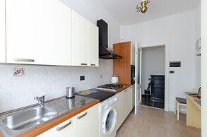 JOIVY Lovely Flat W/Balcony