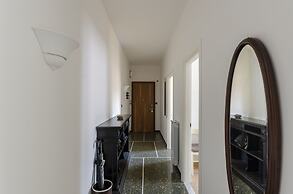 JOIVY Lovely Flat W/Balcony