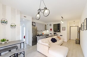 JOIVY Flat W/Terrace & Parking