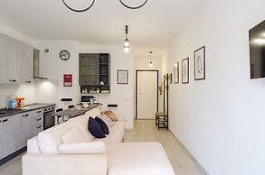 JOIVY Flat W/Terrace & Parking