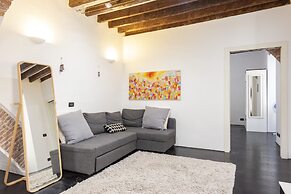 JOIVY Flat In Perfect Centre