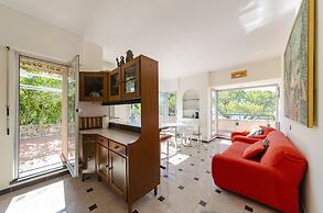 JOIVY Flat W/Terrace & Sea View